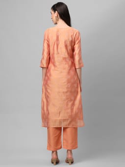 Geometric Printed Kurta With Trouser Back