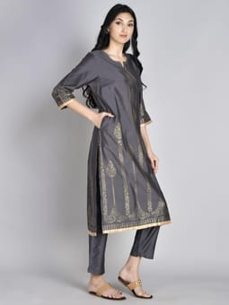 Ornamental Printed Kurta With Trouser Closer Two