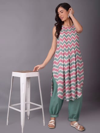 Green Geometric Printed Kurta With Harem Pant