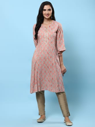 Women Pink Floral Printed Kurta