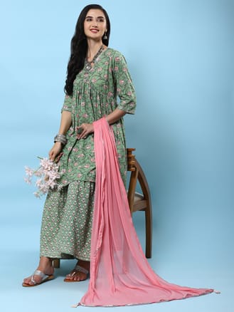 Women Green Floral Printed Kurta Sharara Dupatta