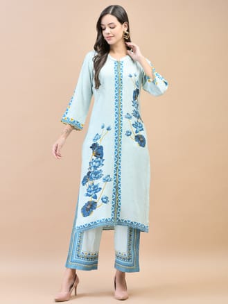 Women Liva Rayon Blue Floral Print Kurta With Comfort Pant