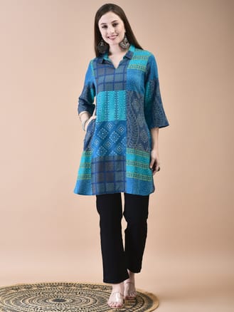 Women Liva Rayon Blue Bandhani Print Short Kurta