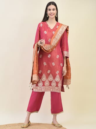 Women Jacquard Fuchsia Ornamental Print Kurta Comfort Pant Dupatta