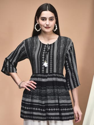 Women Liva Black Printed Tunic